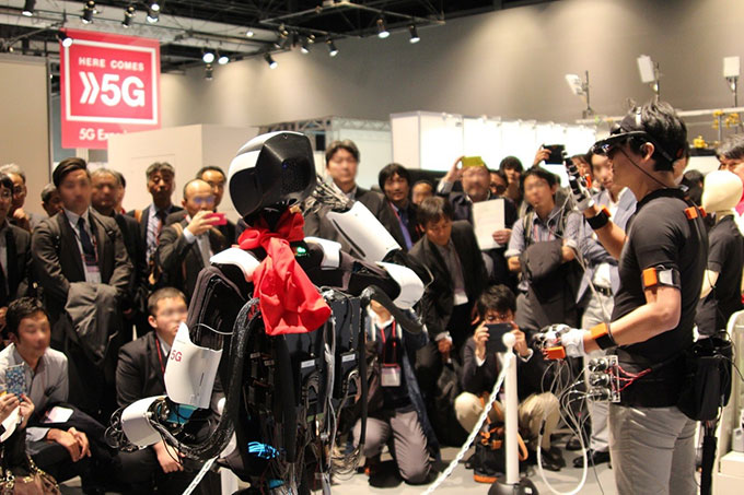 ヒューマノイドロボット遠隔操作システムの開発